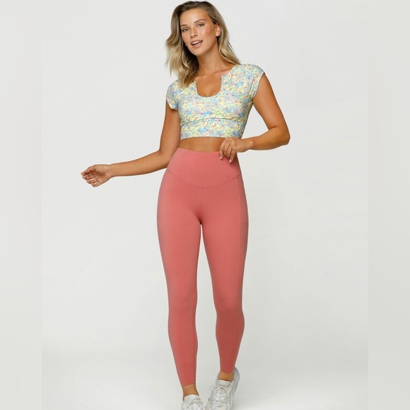 Lorna Jane wildflower rib sports bra - Picture 3 of 9